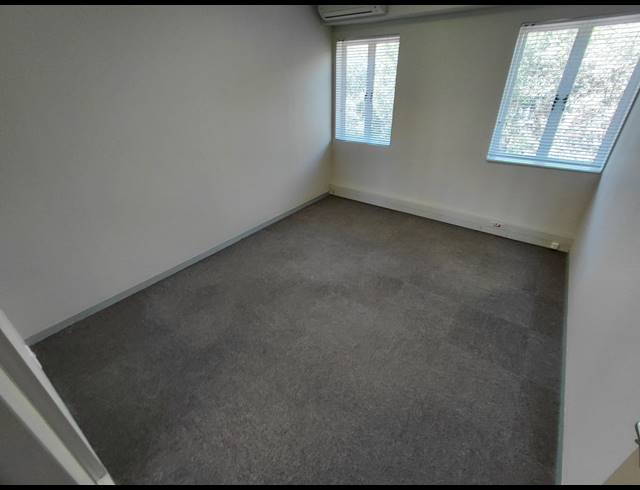 224M² OFFICE TO LET IN FOURWAYS
